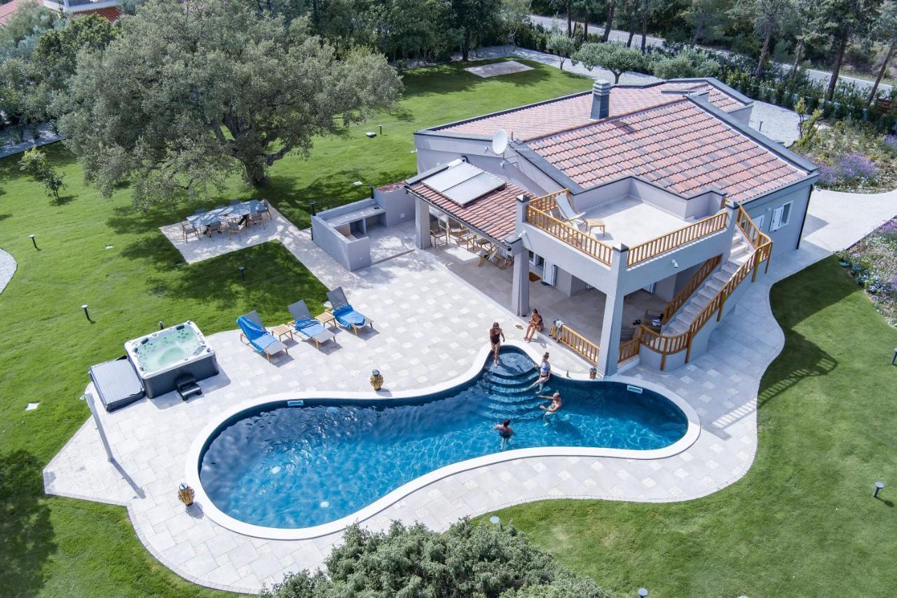 סאן תאודורו Villa Golden Root Real Estate מראה חיצוני תמונה