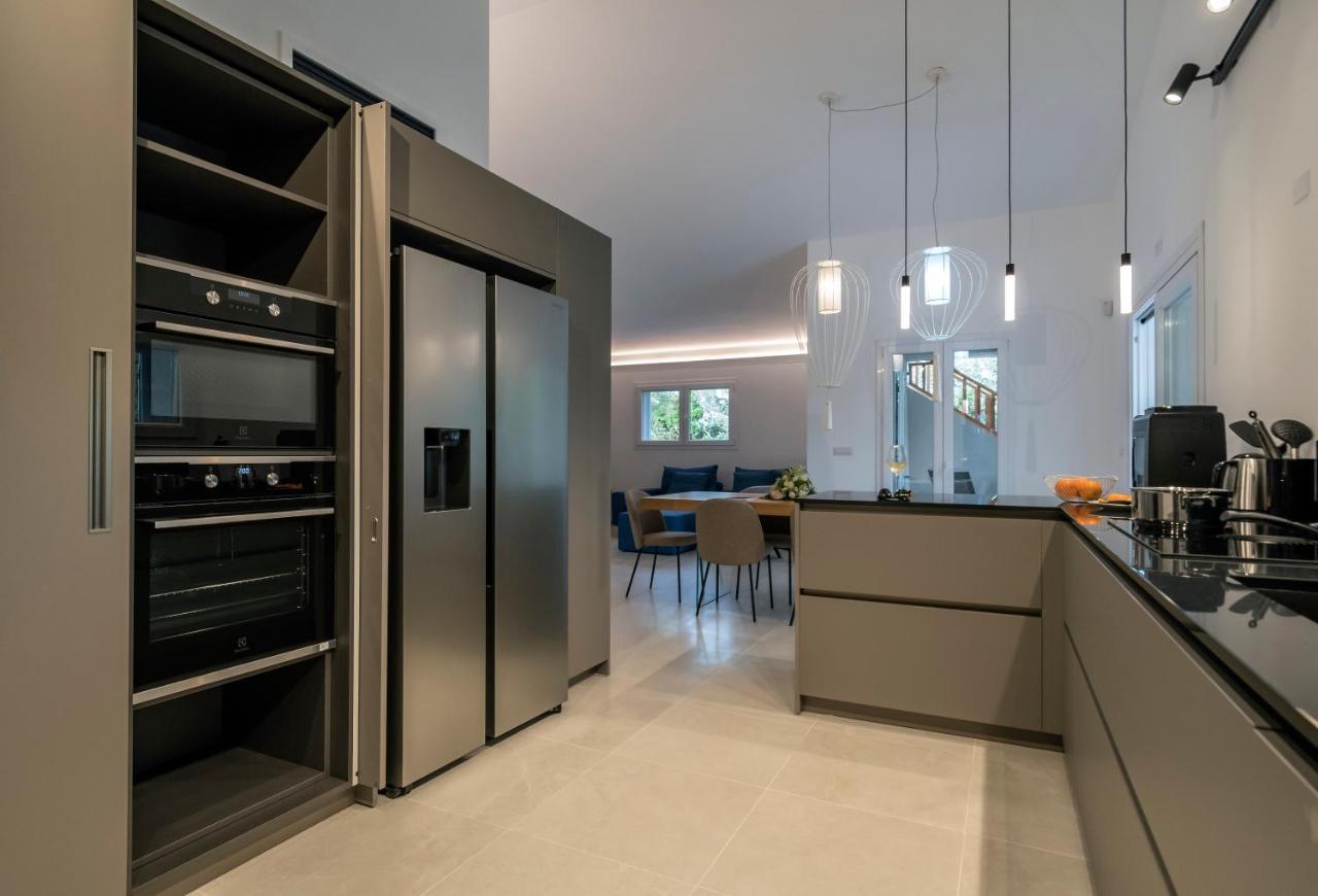 סאן תאודורו Villa Golden Root Real Estate מראה חיצוני תמונה