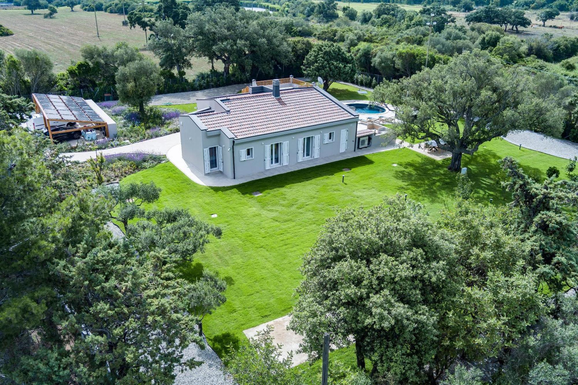 סאן תאודורו Villa Golden Root Real Estate מראה חיצוני תמונה